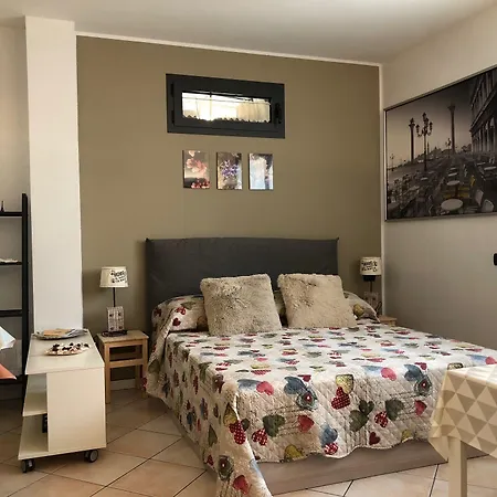 Апартаменты Grace House Monolocale By Logicasa Комо